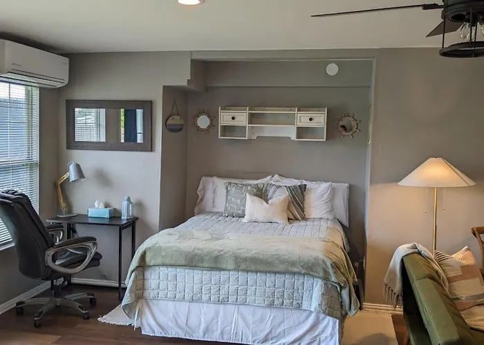 Quiet Studio Near Laguna Madre C